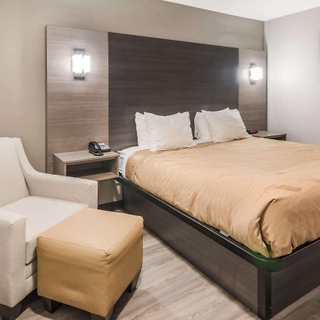 Quality Inn & Suites Fort Worth Ngoại thất bức ảnh