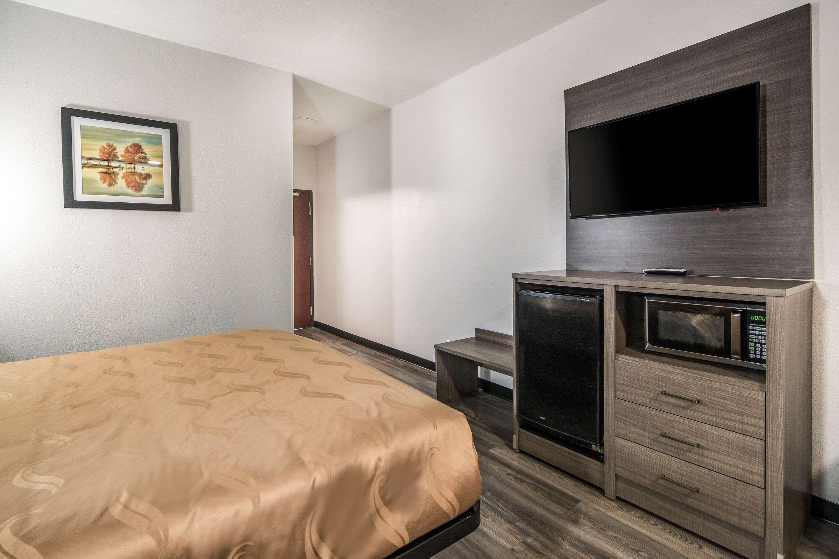 Quality Inn & Suites Fort Worth Ngoại thất bức ảnh