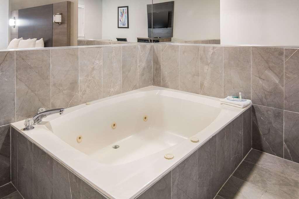 Quality Inn & Suites Fort Worth Phòng bức ảnh