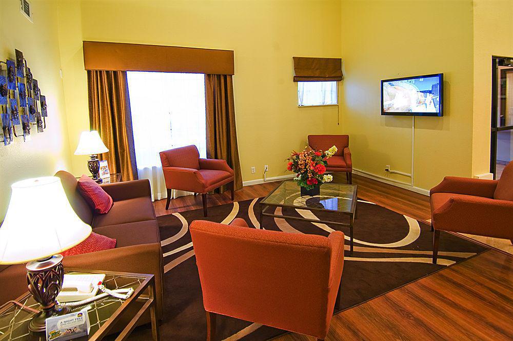 Quality Inn & Suites Fort Worth Ngoại thất bức ảnh